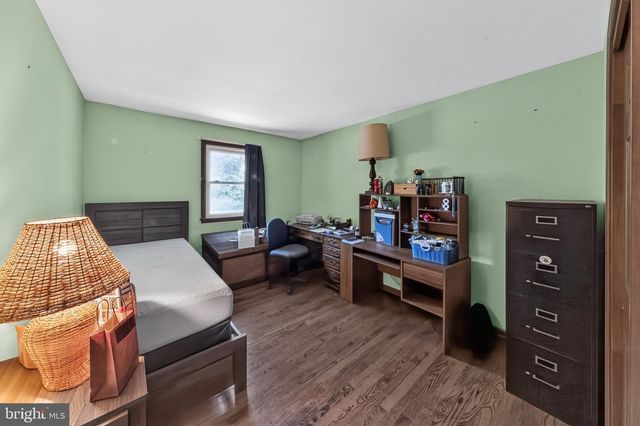 2 ANNA AVE, Bear, DE 19701