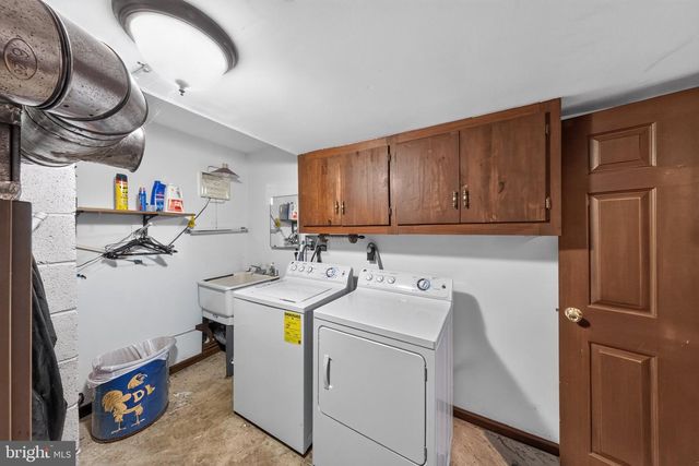 2 ANNA AVE, Bear, DE 19701