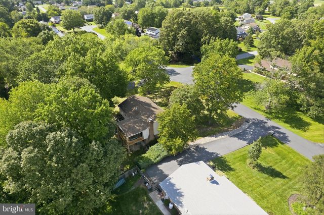 2 ANNA AVE, Bear, DE 19701