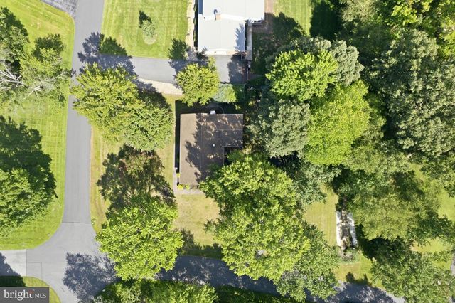 2 ANNA AVE, Bear, DE 19701