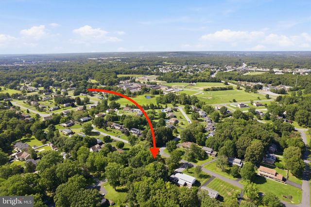 2 ANNA AVE, Bear, DE 19701