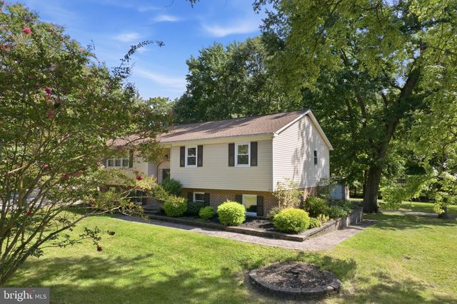2 ANNA AVE, Bear, DE 19701