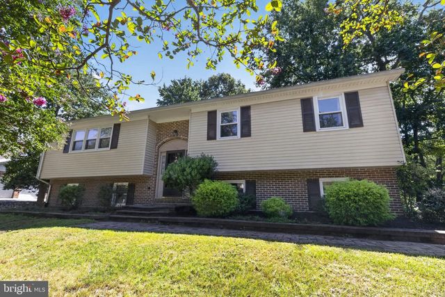 2 ANNA AVE, Bear, DE 19701