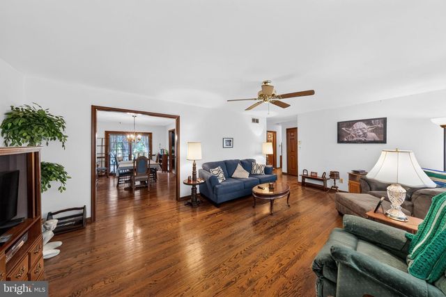 2 ANNA AVE, Bear, DE 19701
