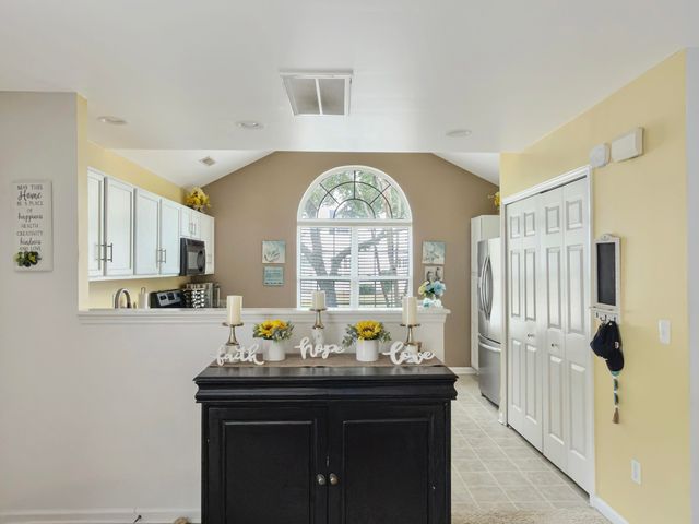 5235 Fernland Way, North Charleston, SC 29420