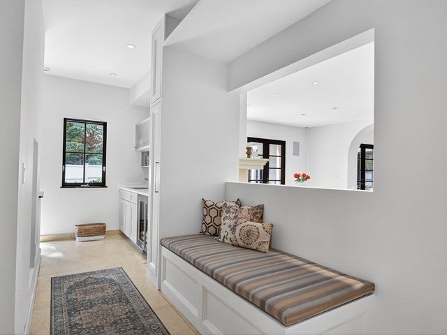 18 Middlesex St, Winchester, MA 01890