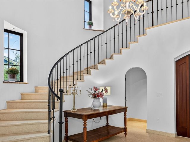 18 Middlesex St, Winchester, MA 01890