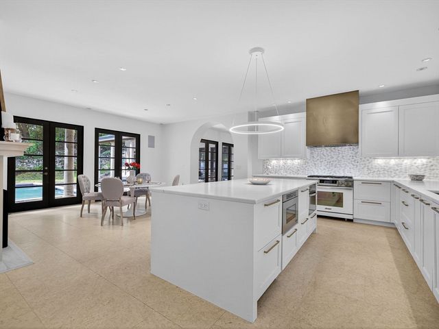 18 Middlesex St, Winchester, MA 01890