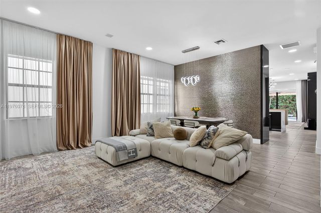 11174 NW 72nd Place, Parkland, FL 33076
