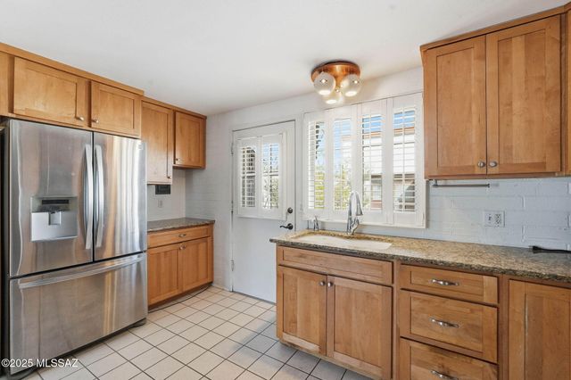 425 S Paseo Cerro Unit C, Green Valley, AZ 85614