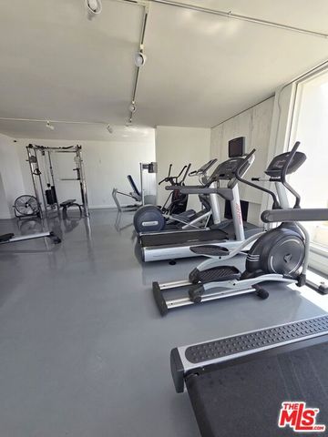 17368 W Sunset Blvd 405 A, Pacific Palisades (los Angeles), CA 90272