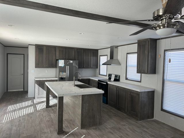 6933 Pr Kimber, Shallowater, TX 79363