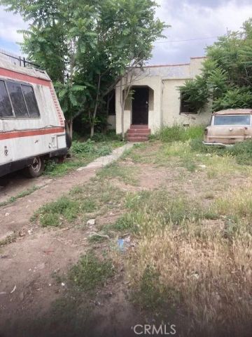 9811 S Vermont, Los Angeles, CA 90044