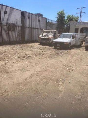 9811 S Vermont, Los Angeles, CA 90044