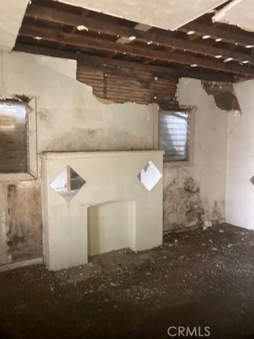 9811 S Vermont, Los Angeles, CA 90044