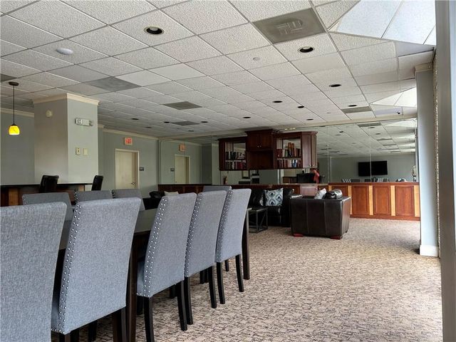 2479 Peachtree NE Road 317, Atlanta, GA 30305