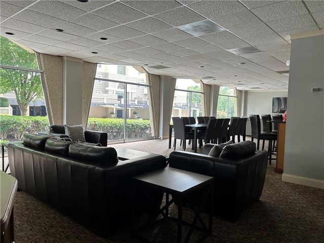 2479 Peachtree NE Road 317, Atlanta, GA 30305