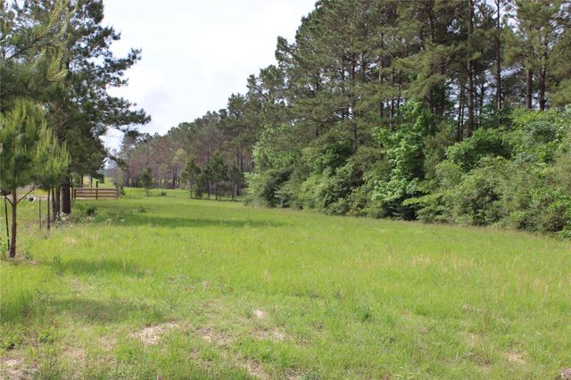 5300 State Highway 150, Coldspring, TX 77331