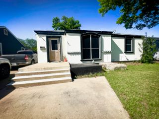 1611 Hansboro Avenue, Dallas, TX 75224