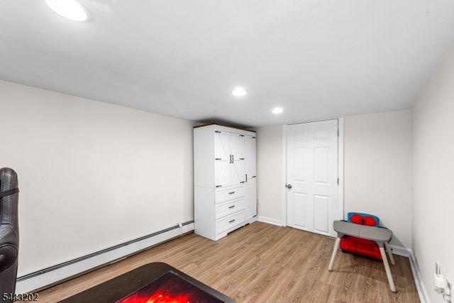 744 Brooklyn Mountain Rd, Hopatcong Boro, NJ 07843