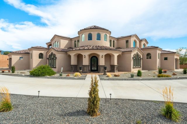 10600 Signal Avenue NE, Albuquerque, NM 87122