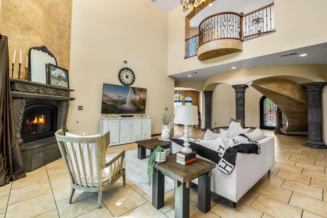 10600 Signal Avenue NE, Albuquerque, NM 87122