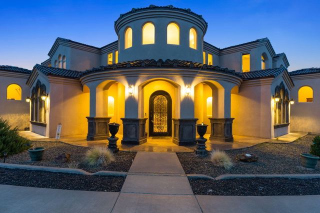 10600 Signal Avenue NE, Albuquerque, NM 87122