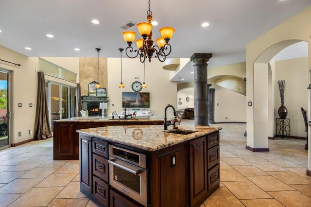 10600 Signal Avenue NE, Albuquerque, NM 87122