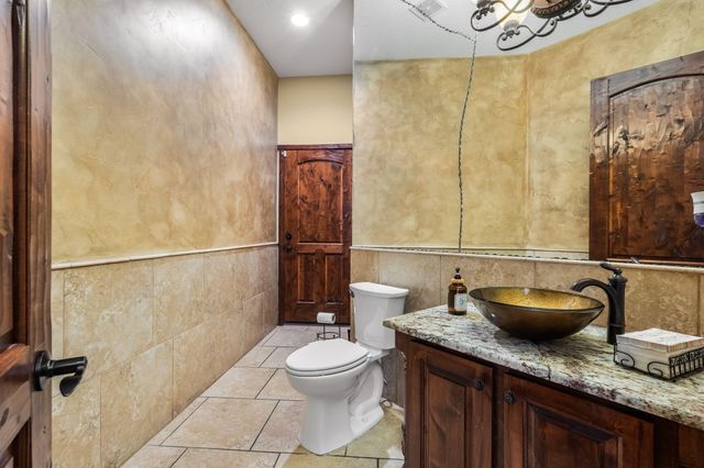 10600 Signal Avenue NE, Albuquerque, NM 87122