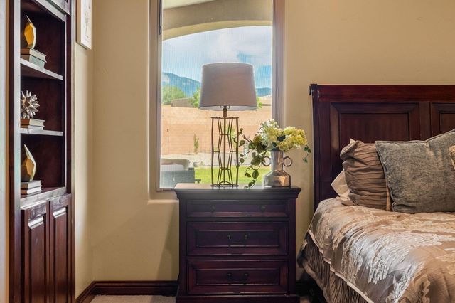 10600 Signal Avenue NE, Albuquerque, NM 87122