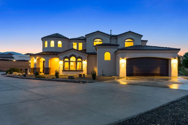 10600 Signal Avenue NE, Albuquerque, NM 87122