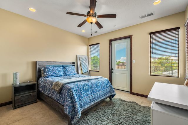10600 Signal Avenue NE, Albuquerque, NM 87122