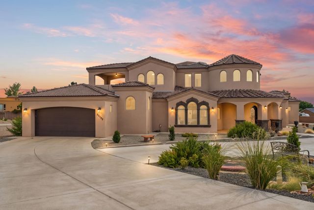 10600 Signal Avenue NE, Albuquerque, NM 87122