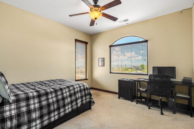 10600 Signal Avenue NE, Albuquerque, NM 87122