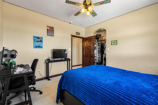 10600 Signal Avenue NE, Albuquerque, NM 87122
