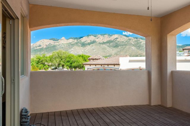 10600 Signal Avenue NE, Albuquerque, NM 87122