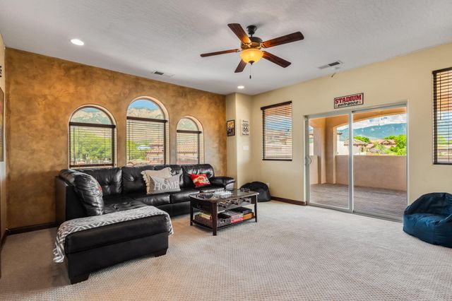 10600 Signal Avenue NE, Albuquerque, NM 87122