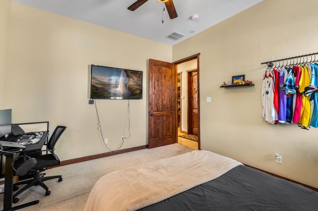 10600 Signal Avenue NE, Albuquerque, NM 87122