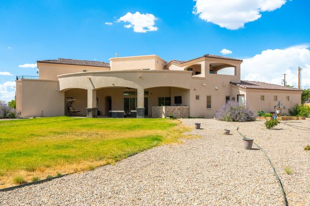 10600 Signal Avenue NE, Albuquerque, NM 87122