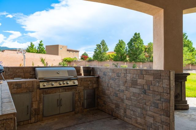 10600 Signal Avenue NE, Albuquerque, NM 87122