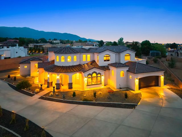 10600 Signal Avenue NE, Albuquerque, NM 87122