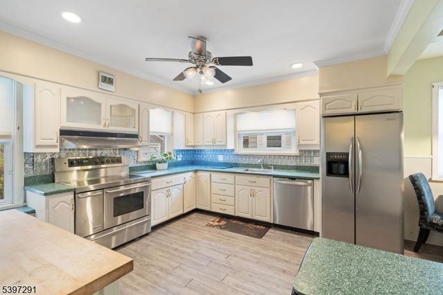 71 Georgian Ct, Hillside Twp., NJ 07205