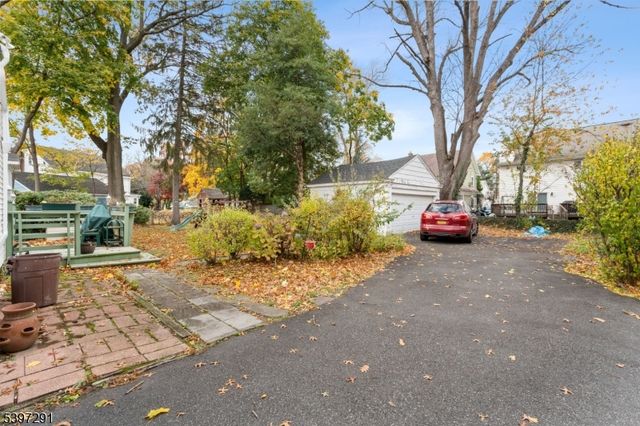 71 Georgian Ct, Hillside Twp., NJ 07205