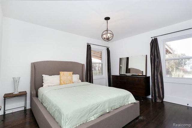 3630 Orchard Lake Road, West Bloomfield, MI 48324