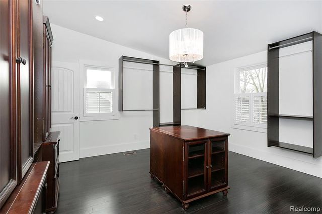 3630 Orchard Lake Road, West Bloomfield, MI 48324