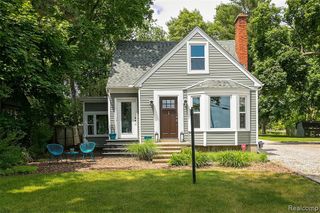 3630 Orchard Lake Road, West Bloomfield, MI 48324