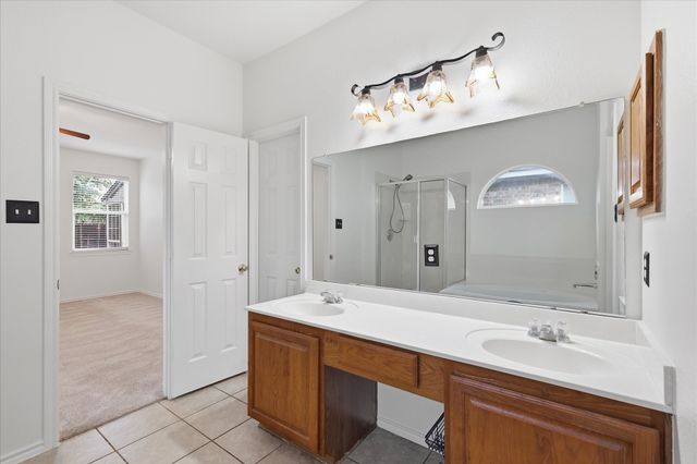 6013 Goldenrod Drive, Denton, TX 76208