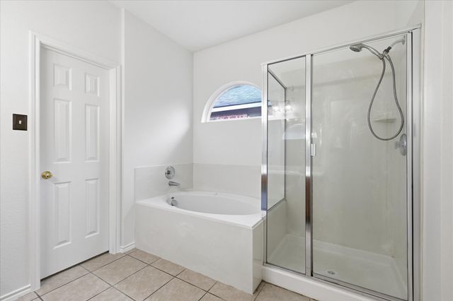 6013 Goldenrod Drive, Denton, TX 76208