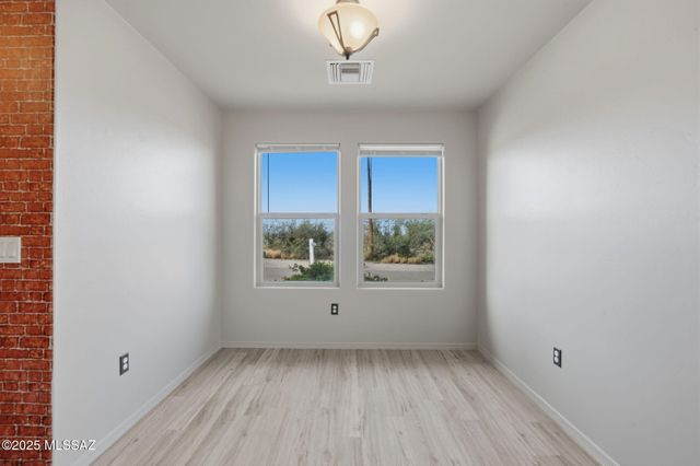 1458 N Wentworth Road, Vail, AZ 85641