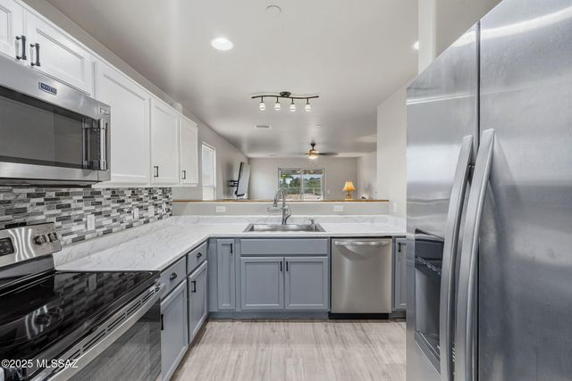 1458 N Wentworth Road, Vail, AZ 85641